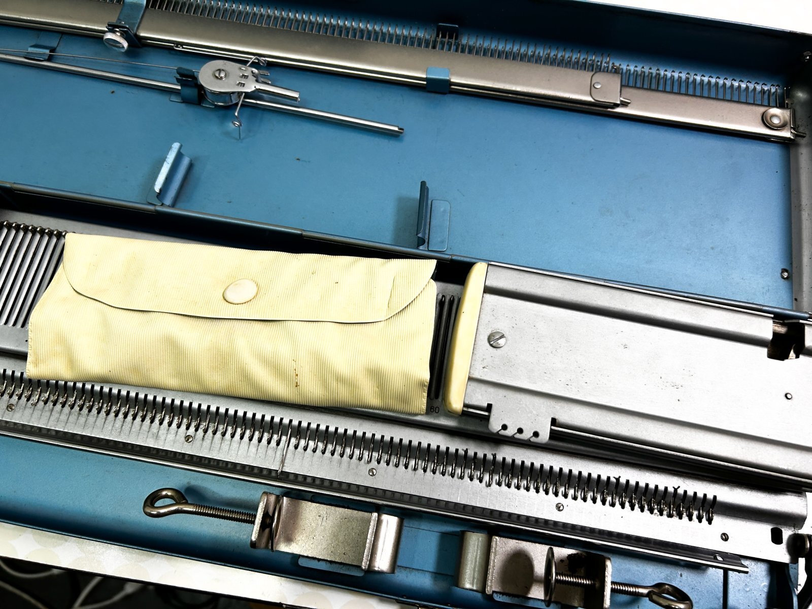 Knittingbird (ニッティングバード）公式オンラインショップ