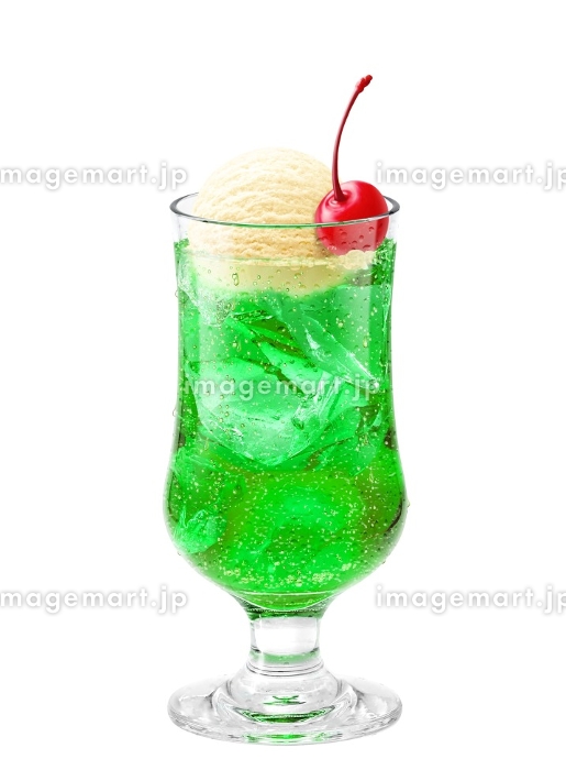 クリームソーダ メロンソーダ イラスト リアル [184168892]｜毎月1点