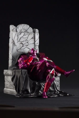 39万8000円の高額フィギュアを完売したSpiceSeedから、9万9800円の