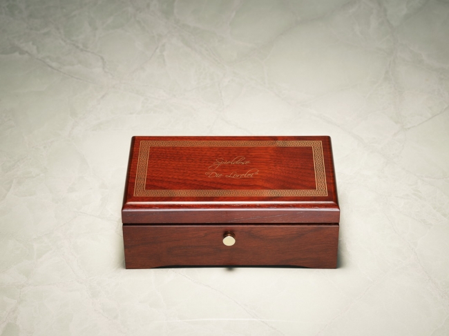 Fate/stay night」15周年を記念して 「ローレライ」の高級オルゴールが