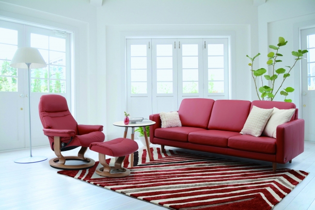 エコーネス】日本仕様のコンパクトソファ「ストレスレス®ラウンジ