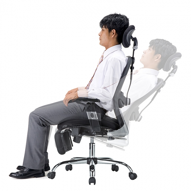 大好評の多機能メッシュチェアに収納式オットマン内蔵タイプが新登場