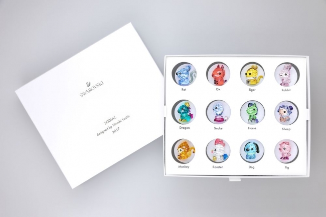 スワロフスキーより吉井宏氏デザイン、十二支のクリスタル・オブジェと