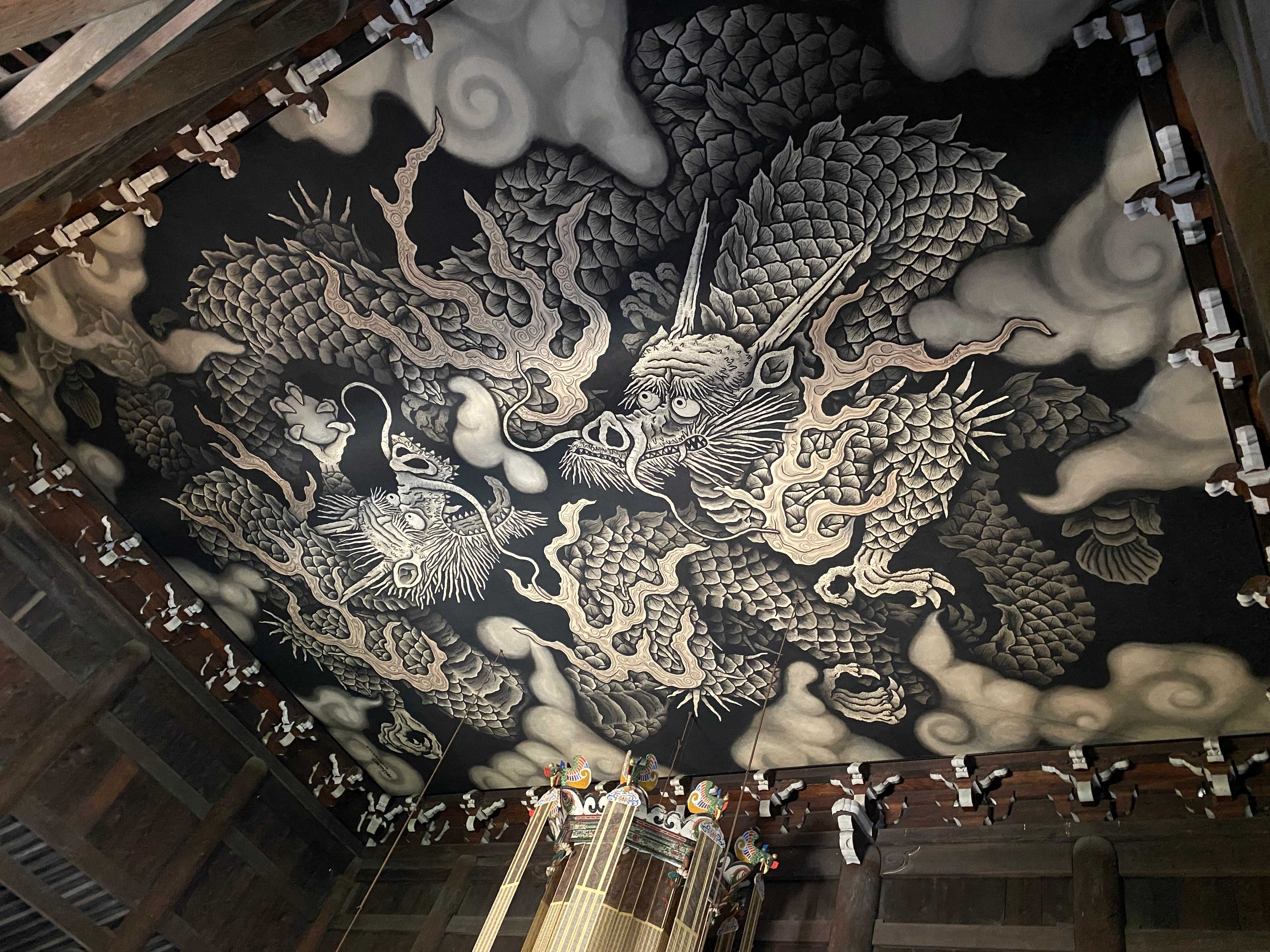 京都最古の禅寺 建仁寺の風神雷神図屏風と大双龍図。膏薬辻子を