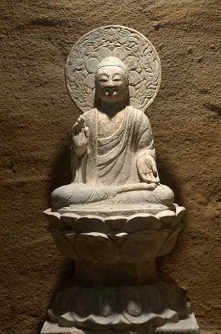 仏像は、北斉の一つの重要な一里塚である - フレンドリー山東(威海李君)