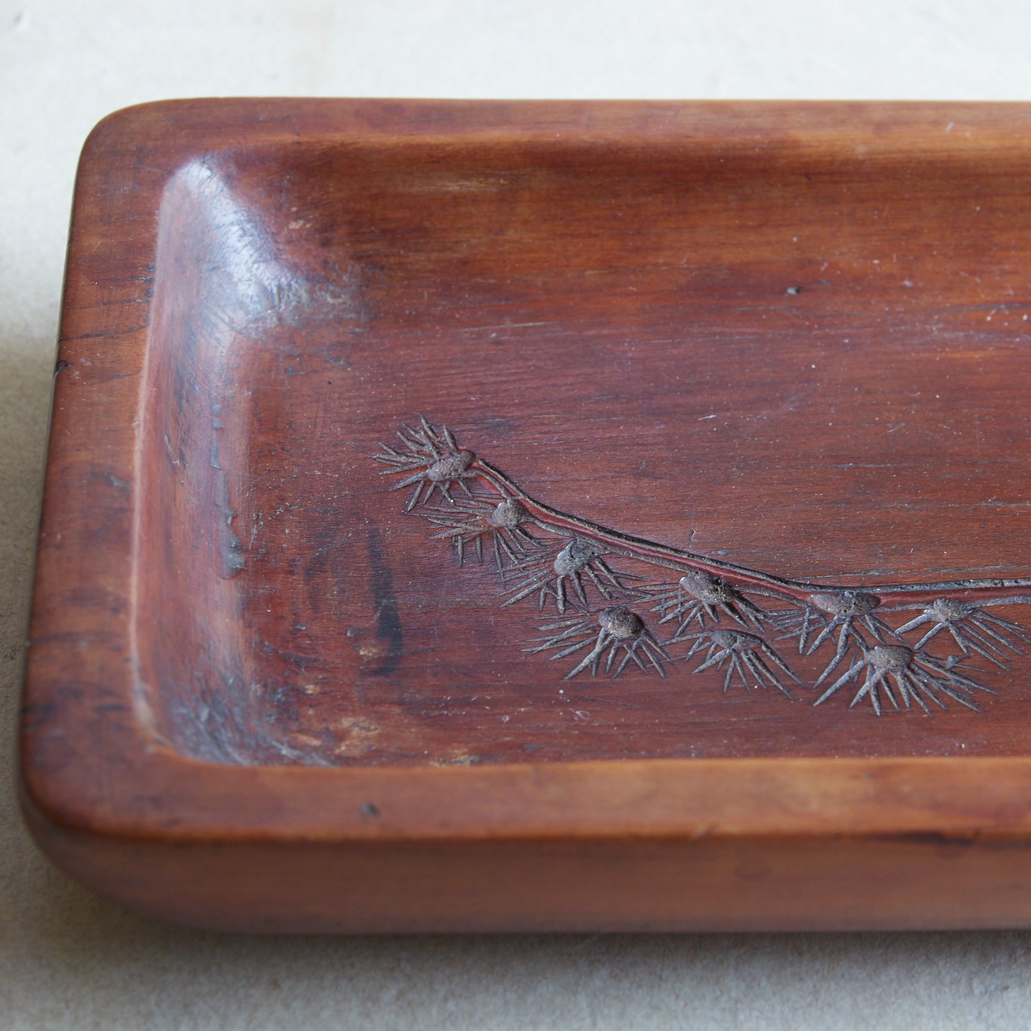 江戸-明治時代 木彫松図長方盆（1603–1912CE） | 入蘆花（ロカニイル）