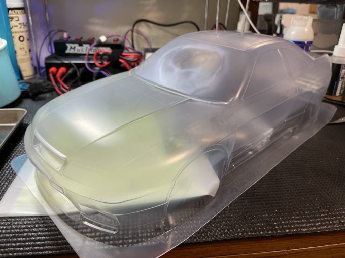 タミヤ スカイライン GT-R（R33）ボディ作り始めました | RC/DC