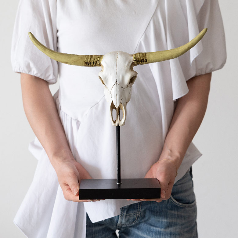 バッファロー オブジェ スタンド付き 卓上サイズ レジン製 [66725