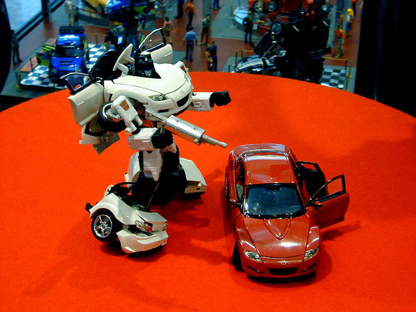 トランスフォーマー RX-8】バイナルテック・シリーズに新製品