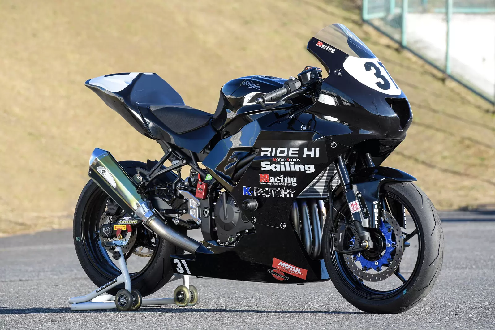 RIDE HI RACING始動！原田哲也さんを起用し、ZX-25Rで耐久茶屋に参戦