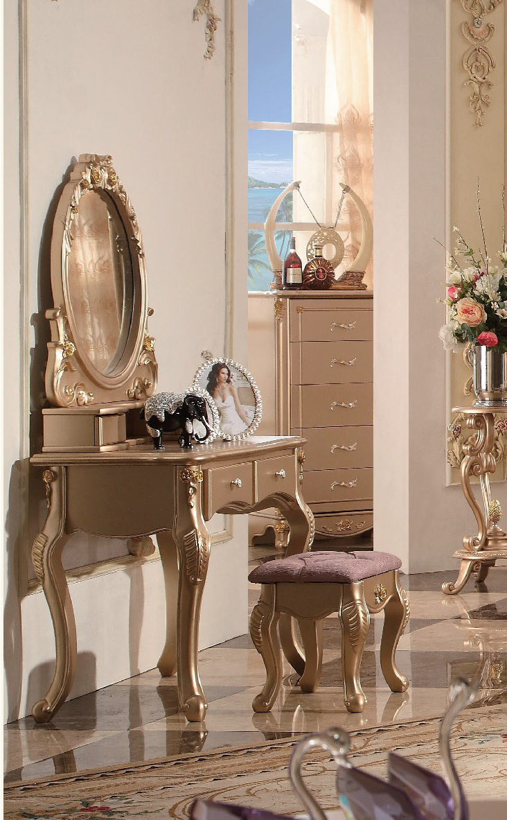 輸入家具のローマンディール