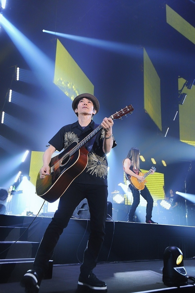 スピッツ・草野マサムネ「引退しません！」と宣言。結成30周年記念