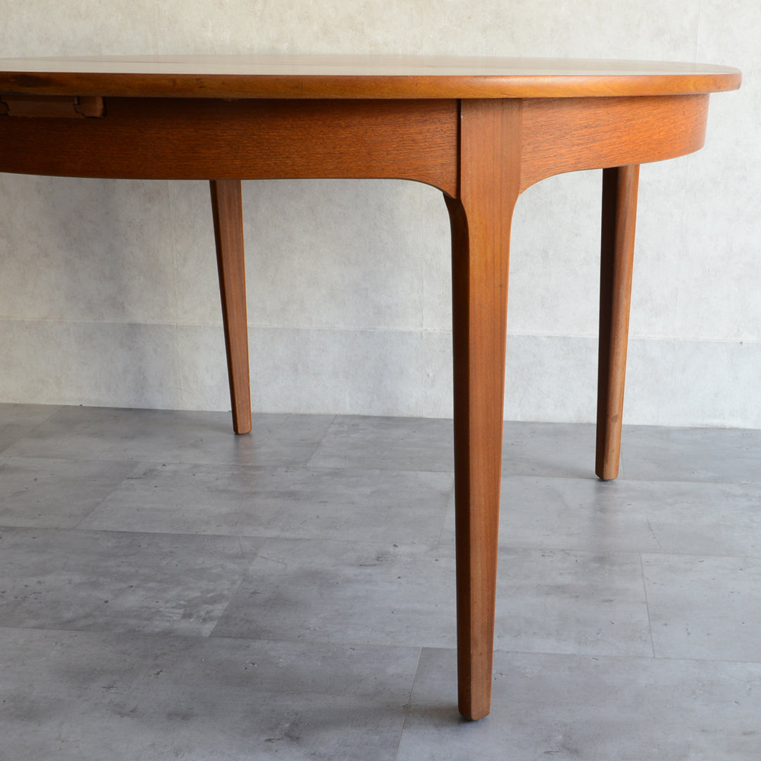 Nathan ネイサン エクステンション ラウンド ダイニングテーブル03