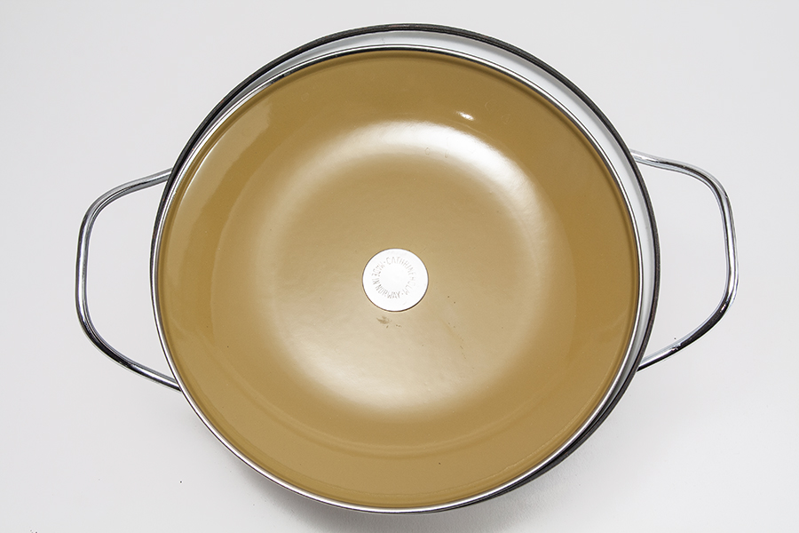 キャサリンホルム 両手鍋 ホワイト×ライムグリーン／φ22cm(デッド