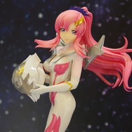 ボディラインもくっきり！劇場版「ガンダムSEED」ラクス・クラインの