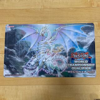 遊戯王 プレイマット 青眼の精霊龍WCQ2016海外公式の通販 ディズプレイ