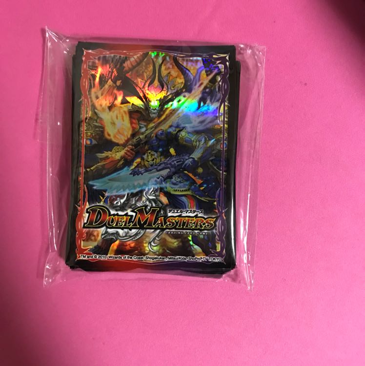 デュエマ公式スリーブ mロマノフ 42枚 30枚の通販 かび（474121292