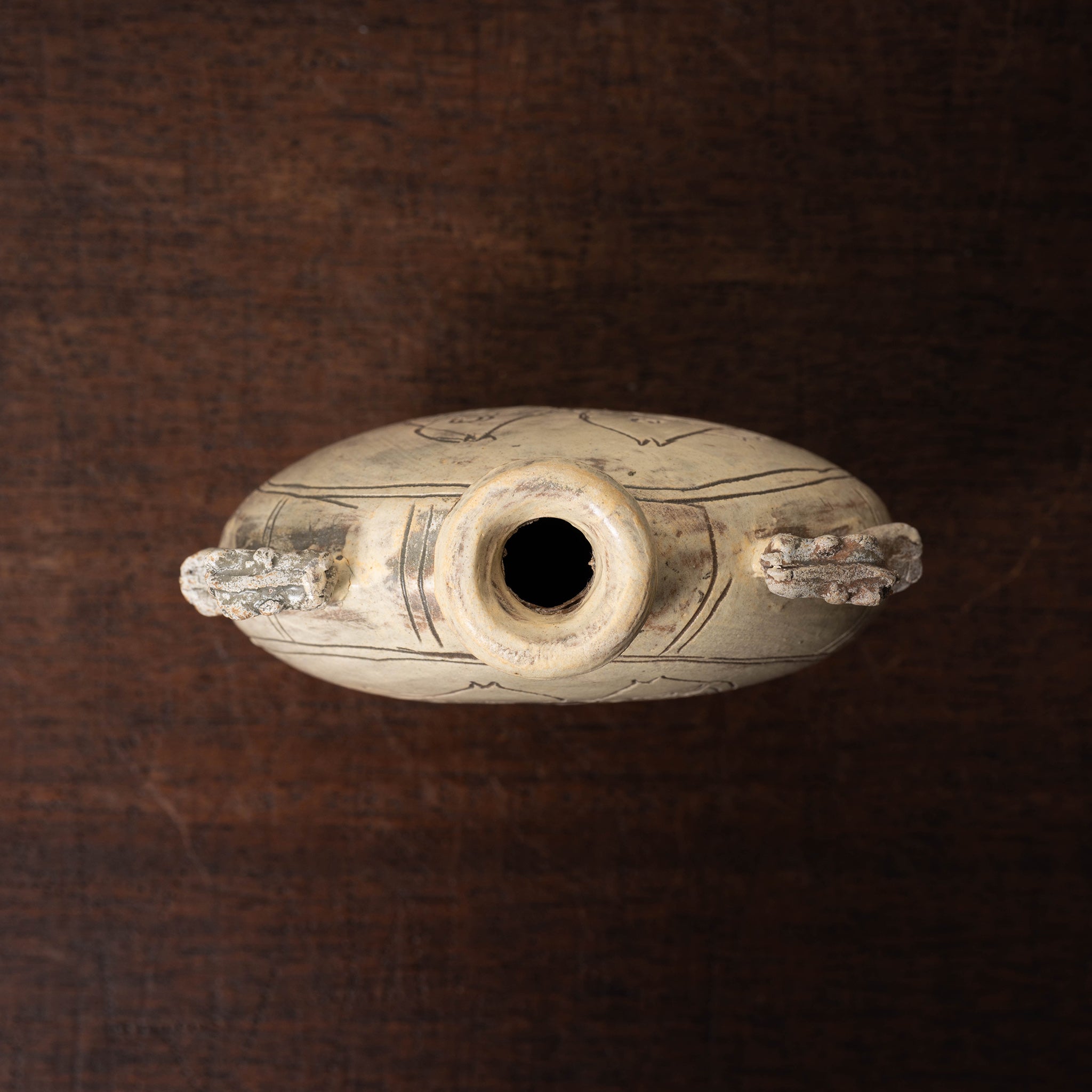 李朝 粉青沙器剥地魚文扁壺 – 燦禾 SANKA