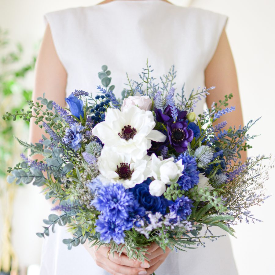 造花アネモネとラベンダーのクラッチブーケ | 造花ウェディングブーケ