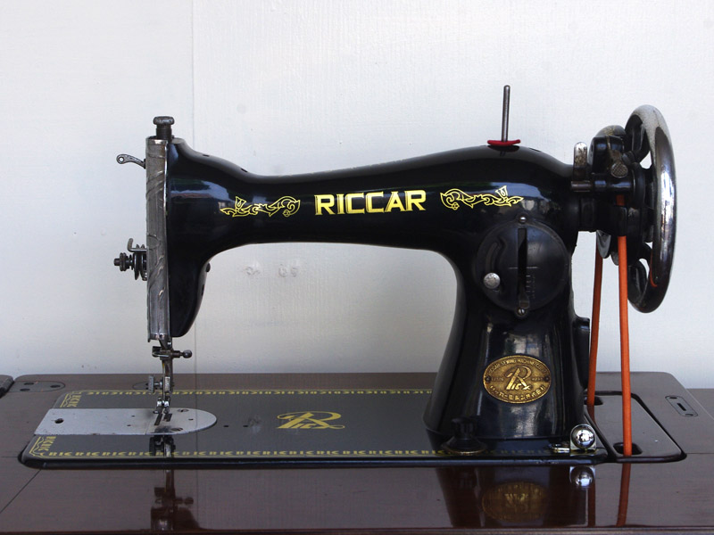 No.572 RICCAR リッカー製 家庭用足踏みミシン：アンティークミシン