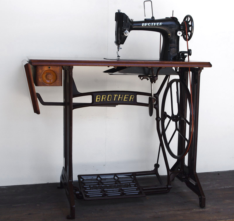 No.603 Brother TA1-B618 ブラザー製 職業用足踏みミシンアンティーク