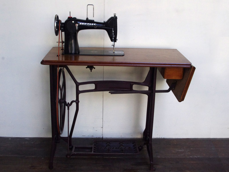 No.646 Brother TA1-B618 ブラザー製 職業用足踏みミシンアンティーク