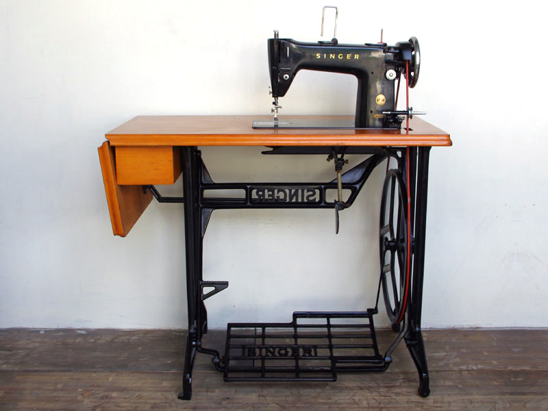 No.186 SINGER 188U2 シンガー製 職業用足踏みミシン：アンティーク