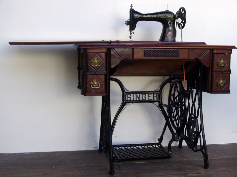 No.393 希少薔薇柄 SINGER 15 シンガー製 家庭用足踏みミシン