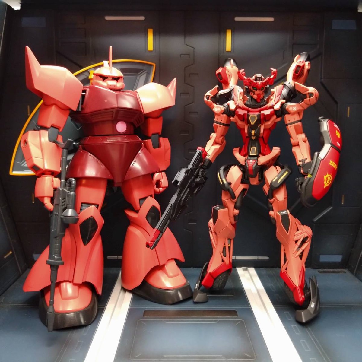 シャア専用赤いジークアクスを制作♪】 メビウスの宇宙を越え、HG