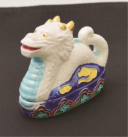 楽天市場】【茶器/茶道具 香合 干支「丑」】 干支香合 交趾焼き 丑 背