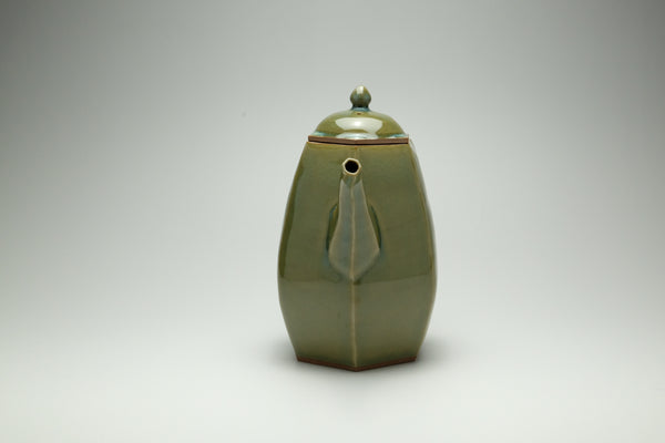 青磁六角水注 – 常滑焼 Official Online Store