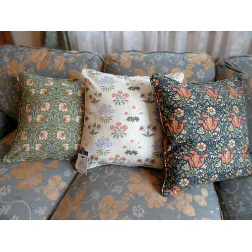 ウィリアムモリス パイピングクッションカバー Compton