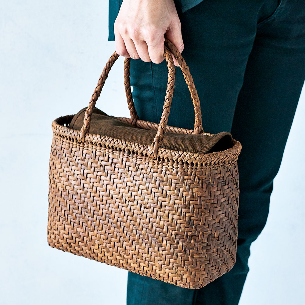 戸田寒風さんの山ぶどう籠バッグ 細編み網代編み(小): ファッション