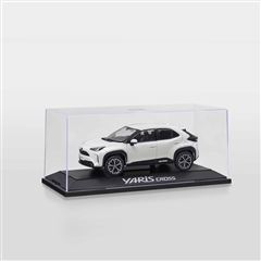 GAZOOショッピング 1／30スケール ヤリスクロスミニカー ＜070