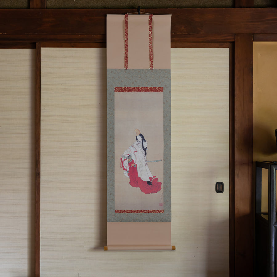 かけ軸「白拍子（しらびょうし）」 – Shop of Hokusai ｜ 北斎館ネット