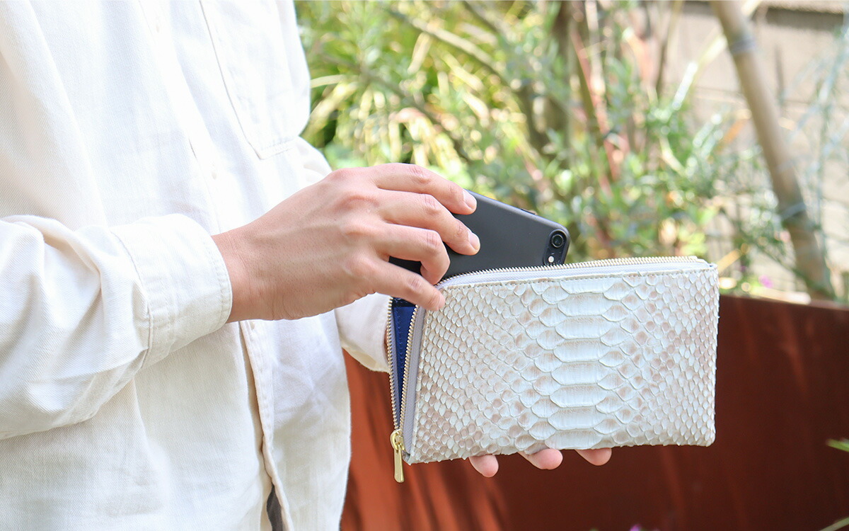 ZOO ズー 蛇革 白 ダイヤモンドパイソン L字ファスナーマルチケース