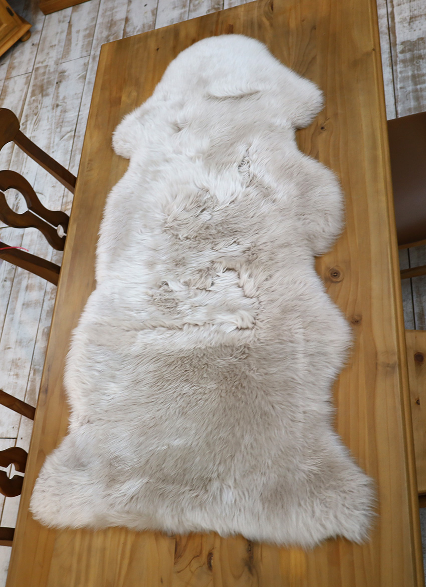 新品 在庫限り BOWRON ボーロン GOLD STAR ムートンラグ 1.5匹