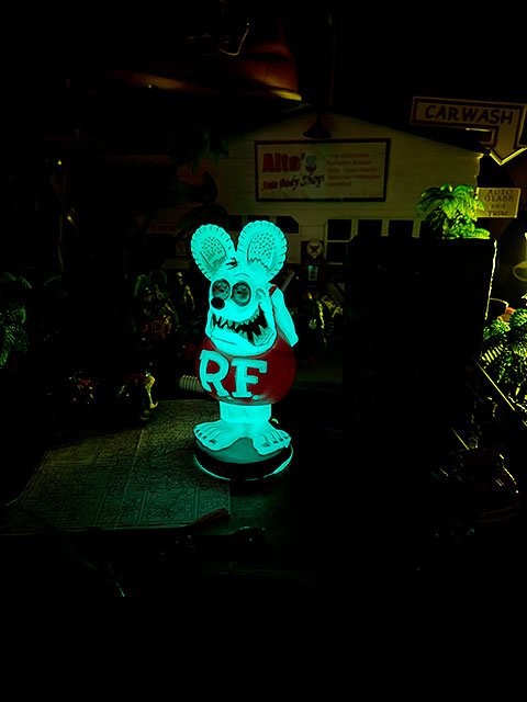 RAT FINK（ラットフィンク） ファンコ ボビングヘッド （蓄光モデル