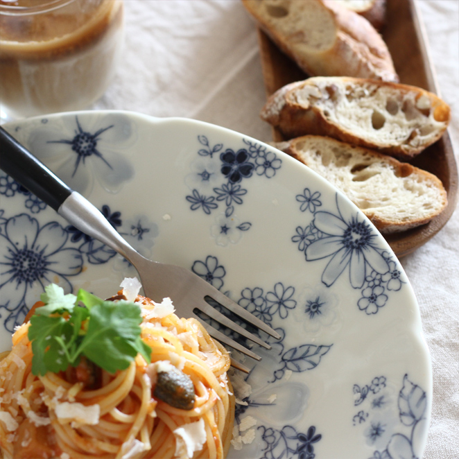 食器 美濃焼 皿 大皿 深皿 パスタカレー皿 24.5cm 花柄 かわいい