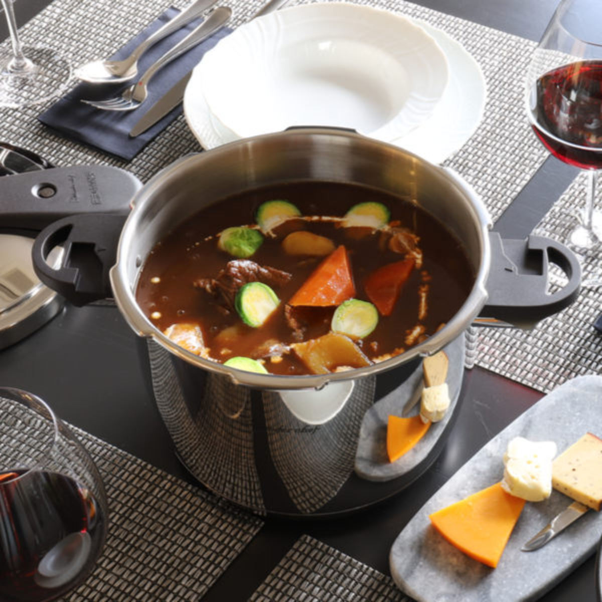 ワンダーシェフ （在庫処分特価） 圧力鍋 5.5L IH対応 魔法のクイック