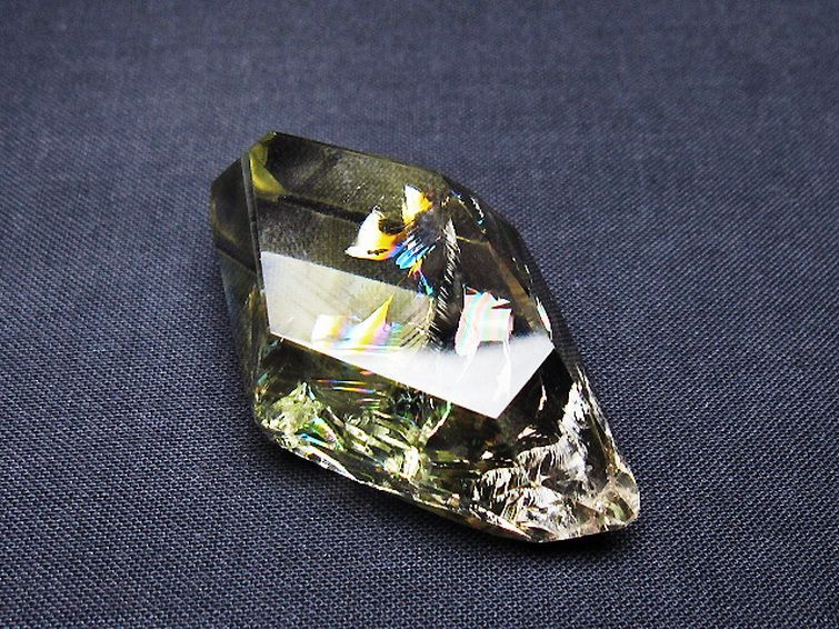 虹入り シトリンファントム 原石[t436-3020]