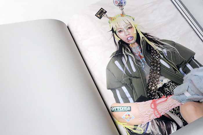 Contact High Zine Issue 4 Into the Parallel -SO BOOKS