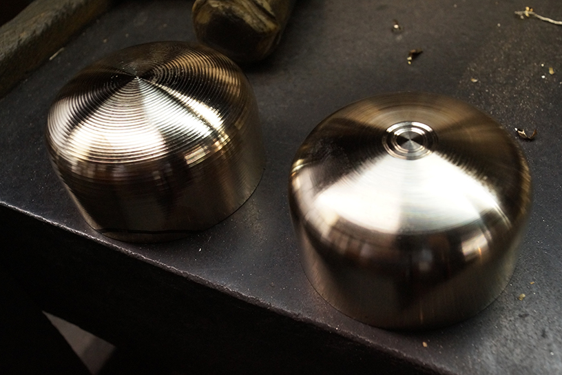 佐波理おりんが奏でる唯一無二の音色～南條工房の風鈴「Ren」｜そうだ