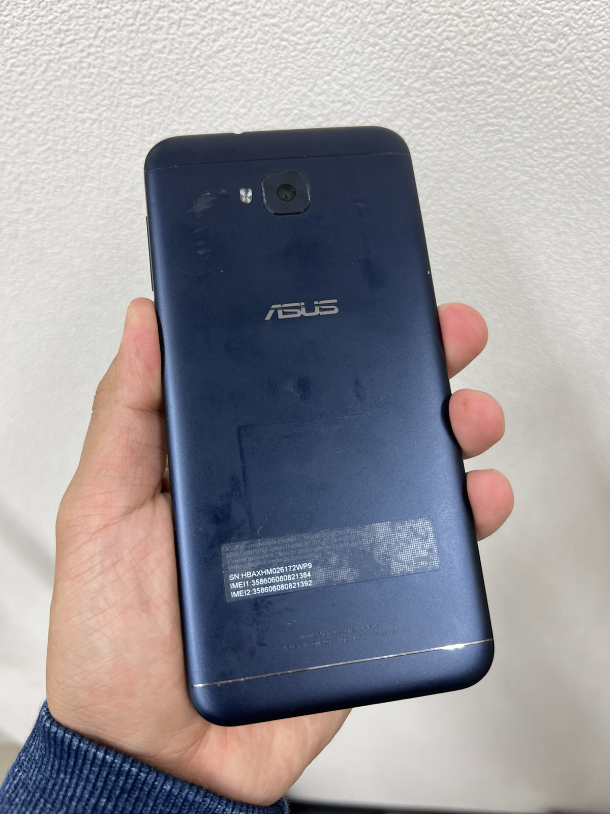ZenFone 4 Selfie(ZD553KL)】割れてしまった画面の交換修理実績（新宿