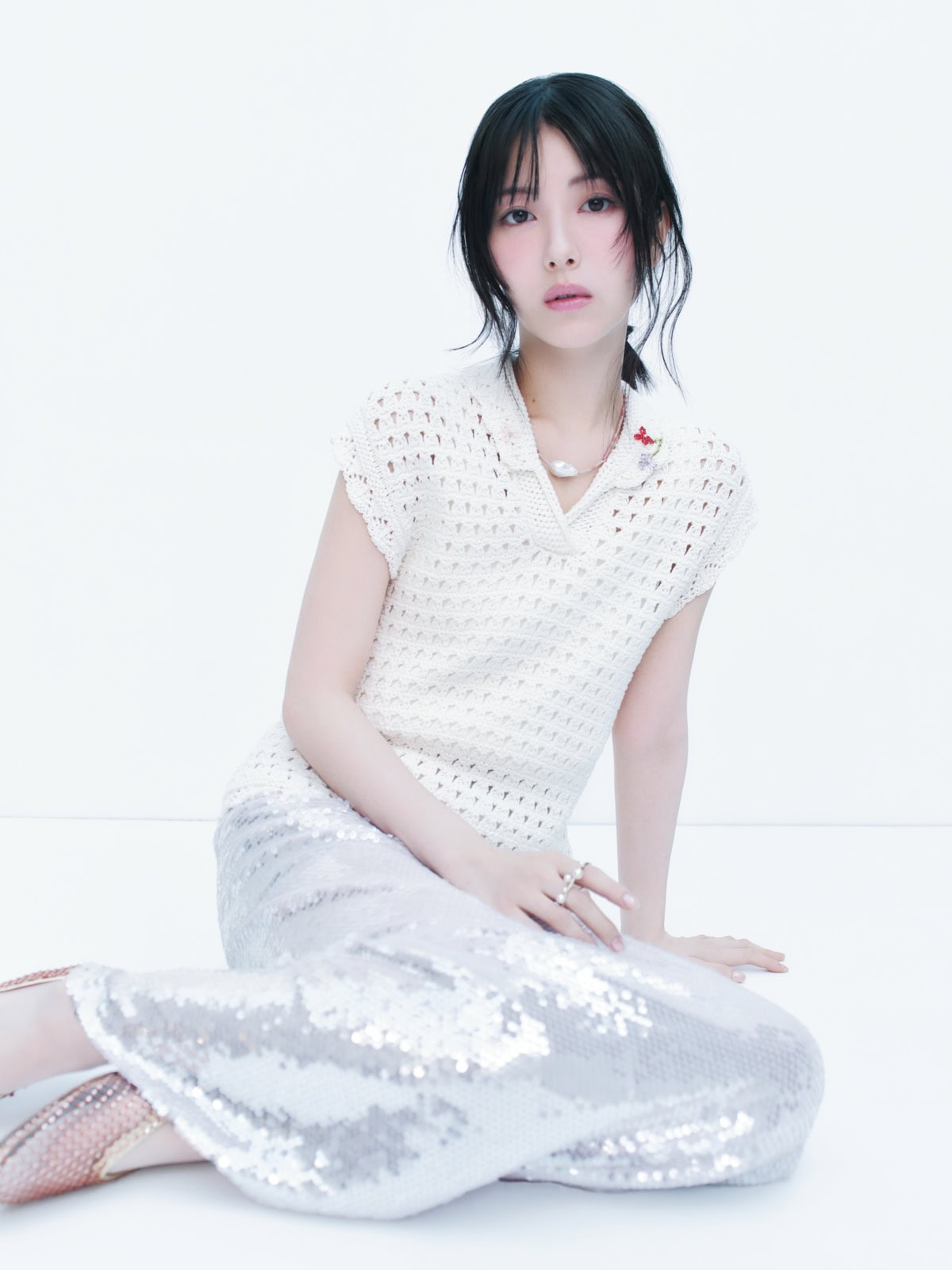 浜辺美波が表紙♡ 付録は雪焼け♡ハローキティ 真冬の盛り盛り4点