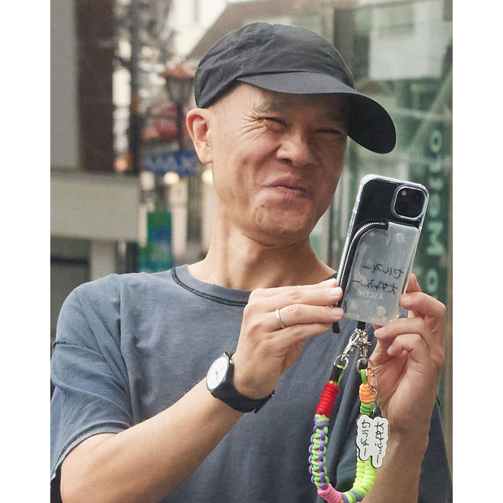 KenKagami × A SCENE】【iPhone15】B&C PVC clear case ＜セルフィ