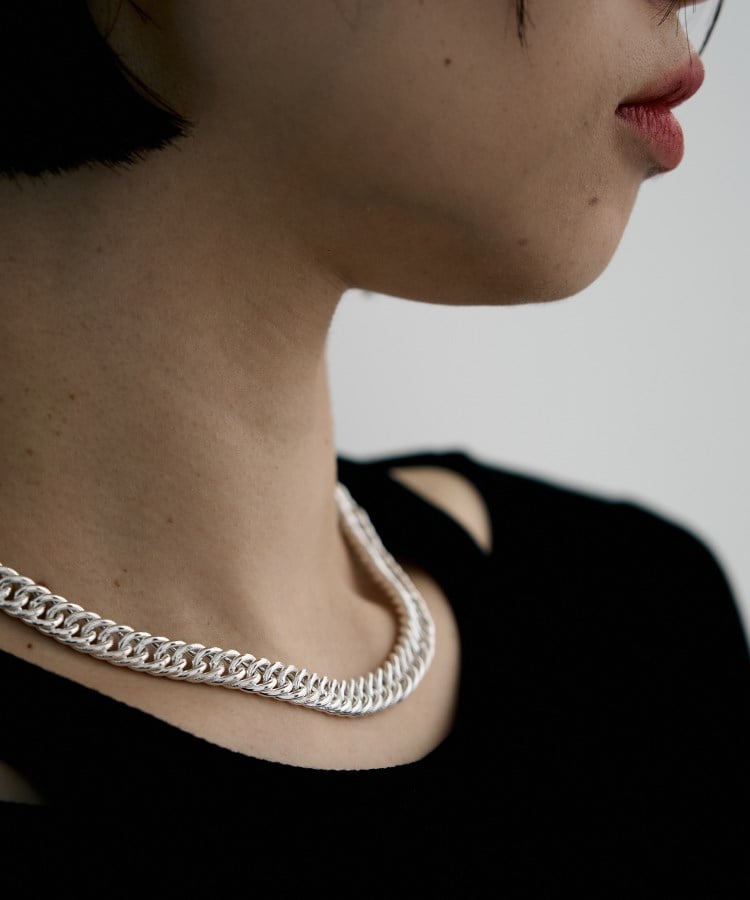 シルバー デザインチェーン ホロウカットダブルカーブネックレス