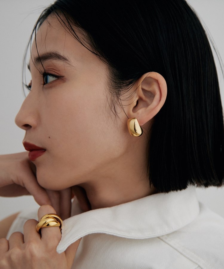 シルバー ホロウピアス ロングクッションシェイプ GP（ピアス