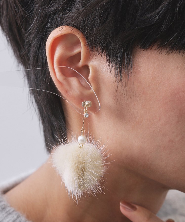 ミンクファーピアス（ピアス） | OPAQUE.CLIP（オペークドットクリップ