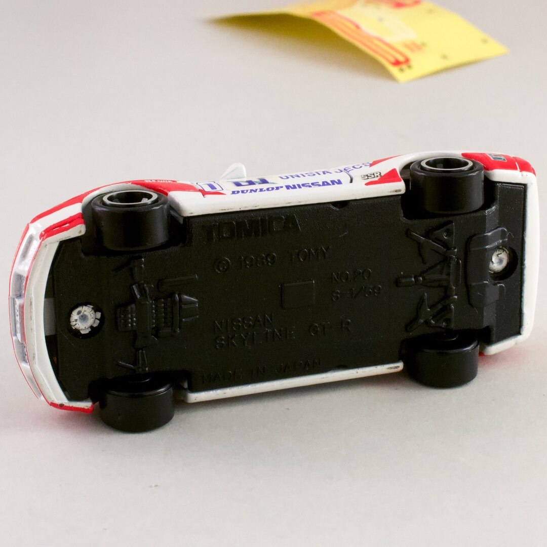 ☆ミニカー トミカ スカイライン（SKYLINE） GTR レーシング 1/59